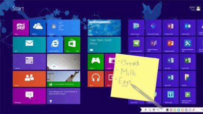 Windows 8 star screen with stick notes