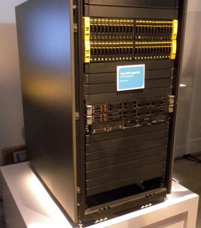 An HP StoreServ 7450 array