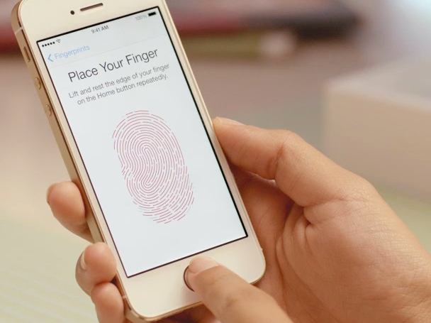 the-iphone-5s-fingerprint-scanner-opens-up-a-world-of-commerce-opportunities